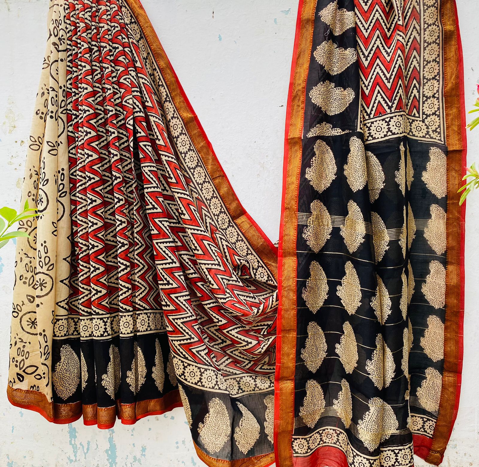 Maheshwari silk saree wholesale, hand block printed maroon black zigzag, pure silk saree by Fabtexs